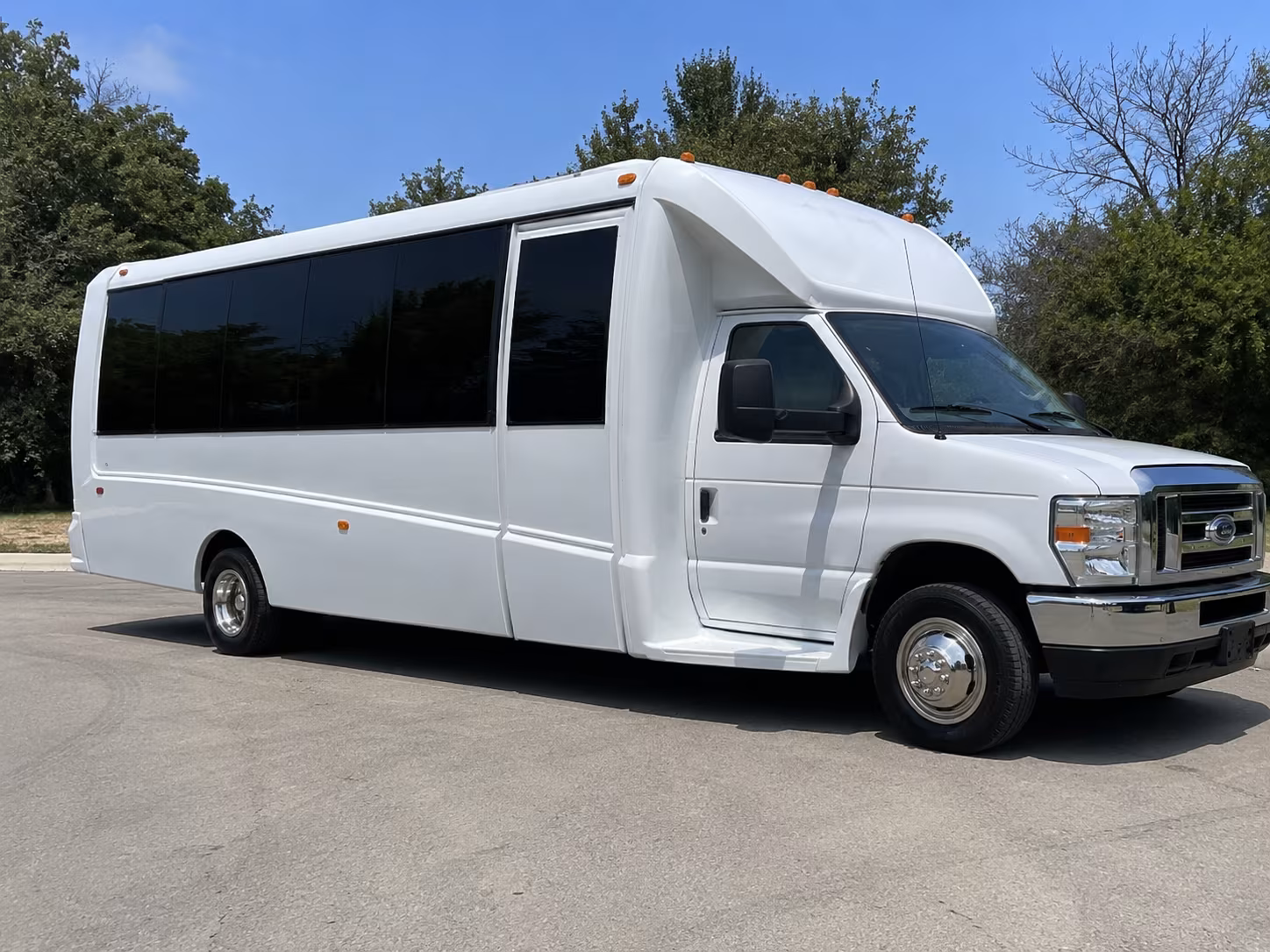Salinas Concert & Music Festival Transportation party bus exterior