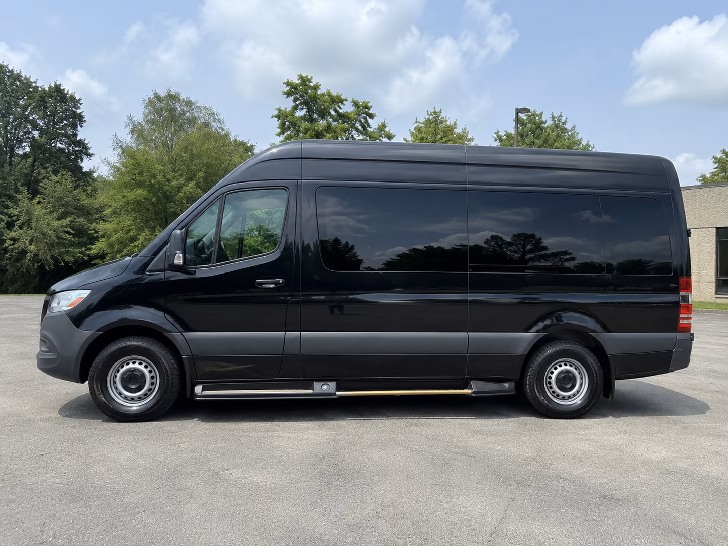 Santa Cruz Airport Shuttles & Transportation
